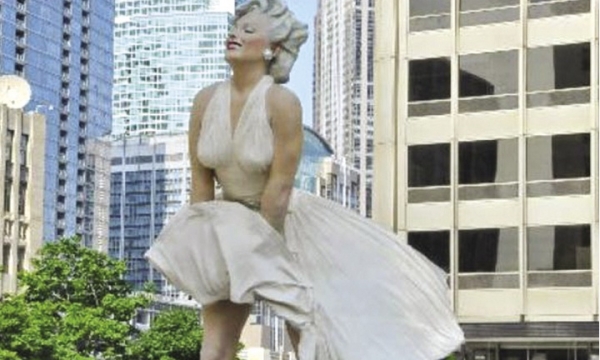 Tượng Marilyn Monroe nơi công cộng